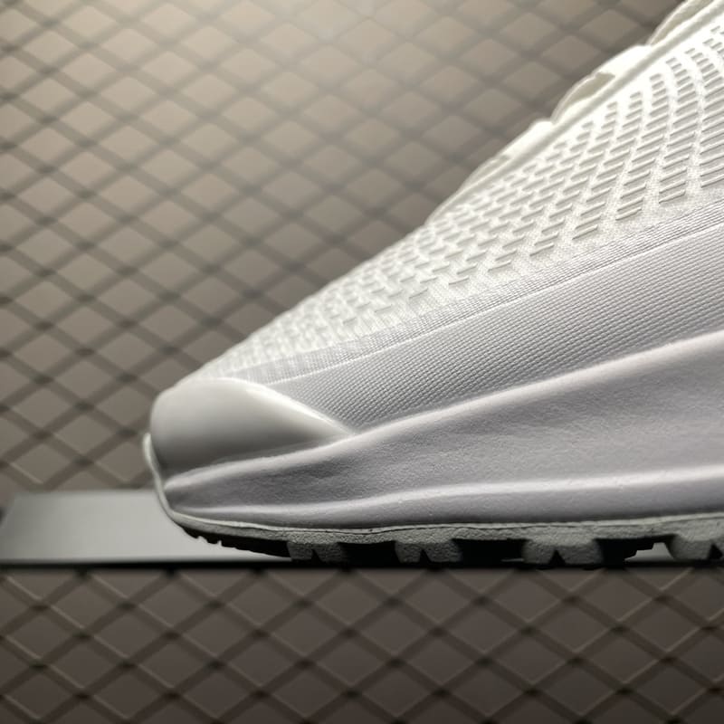 Air Max DN “White”