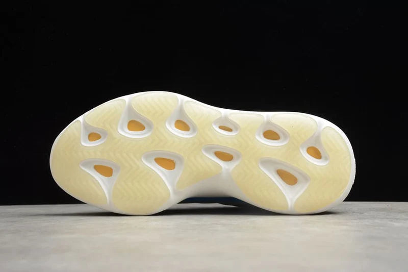 Yeezy 700 V3 “Arzareth”