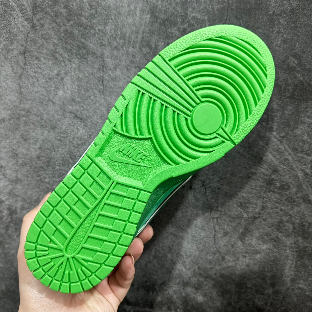 Concepts x Nike SB Dunk Low “Green Lobster”