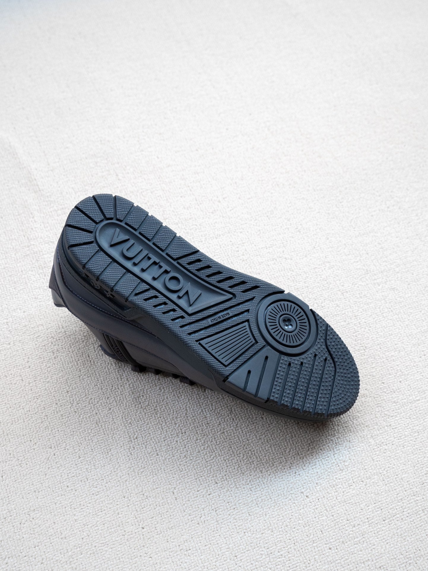 Louis Vuitton Trainer “Black”