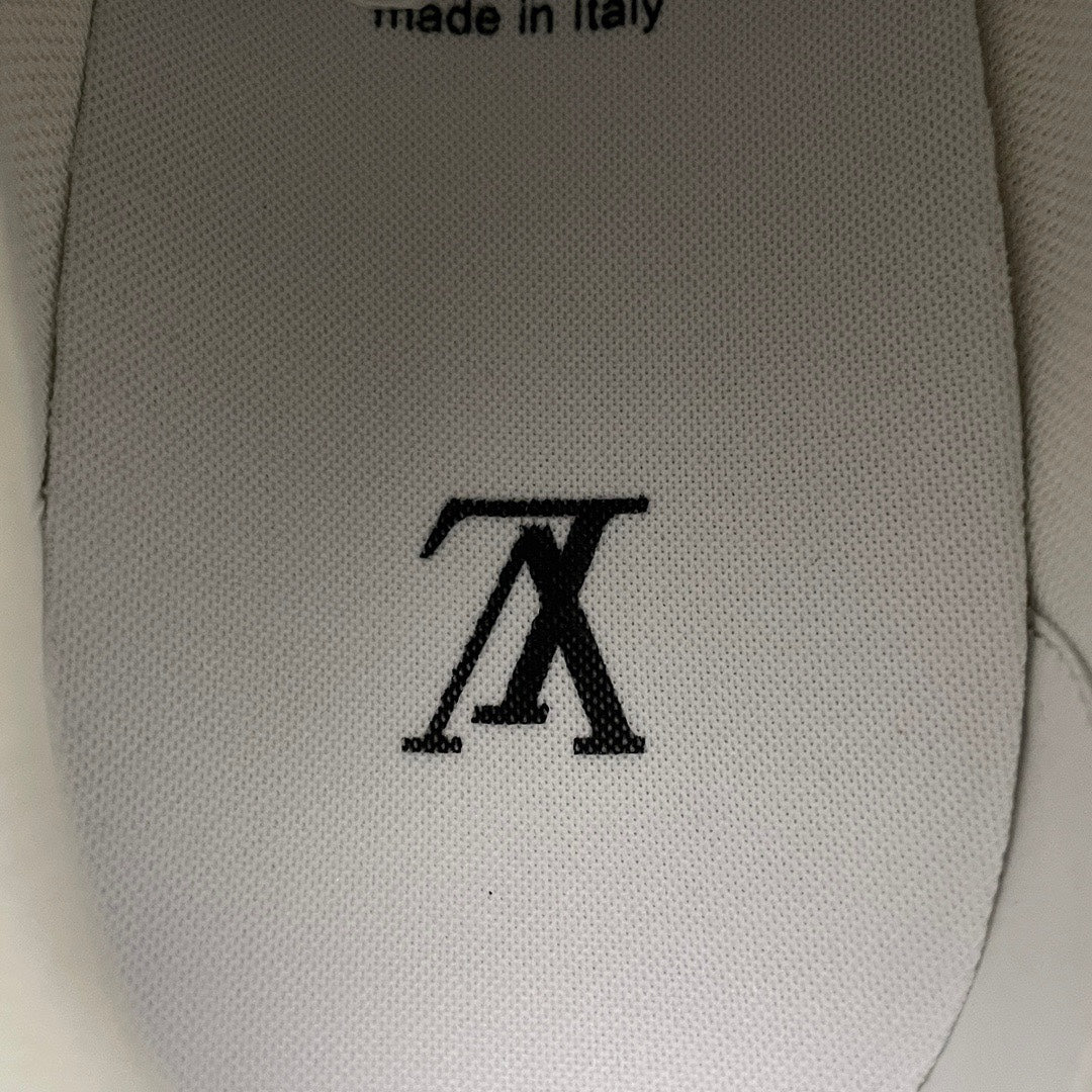 Louis Vuitton Trainer “White”