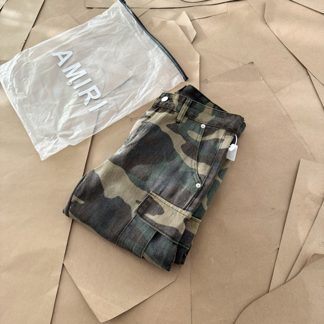Calça Jeans Amiri “Camuflada”