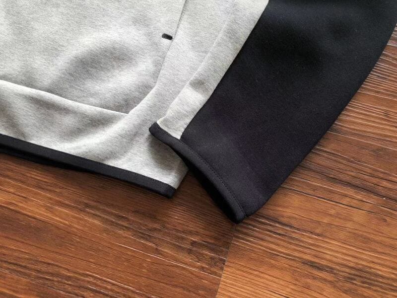 Nike Tech Fleece “Black Grey”