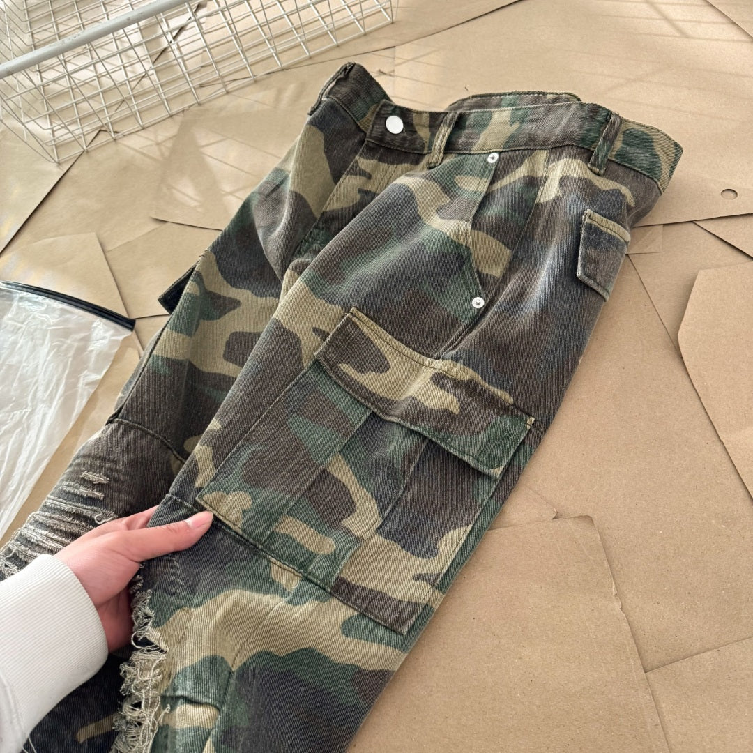 Calça Jeans Amiri “Camuflada”