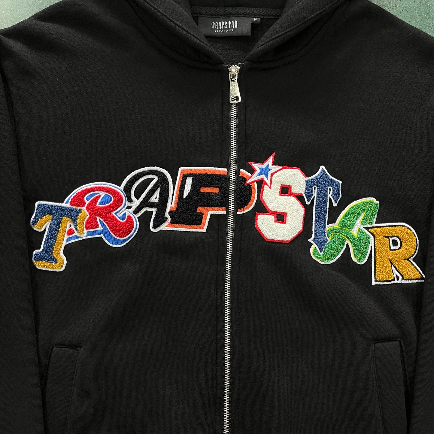 Conjunto Trapstar Zip Hoodie “Black”