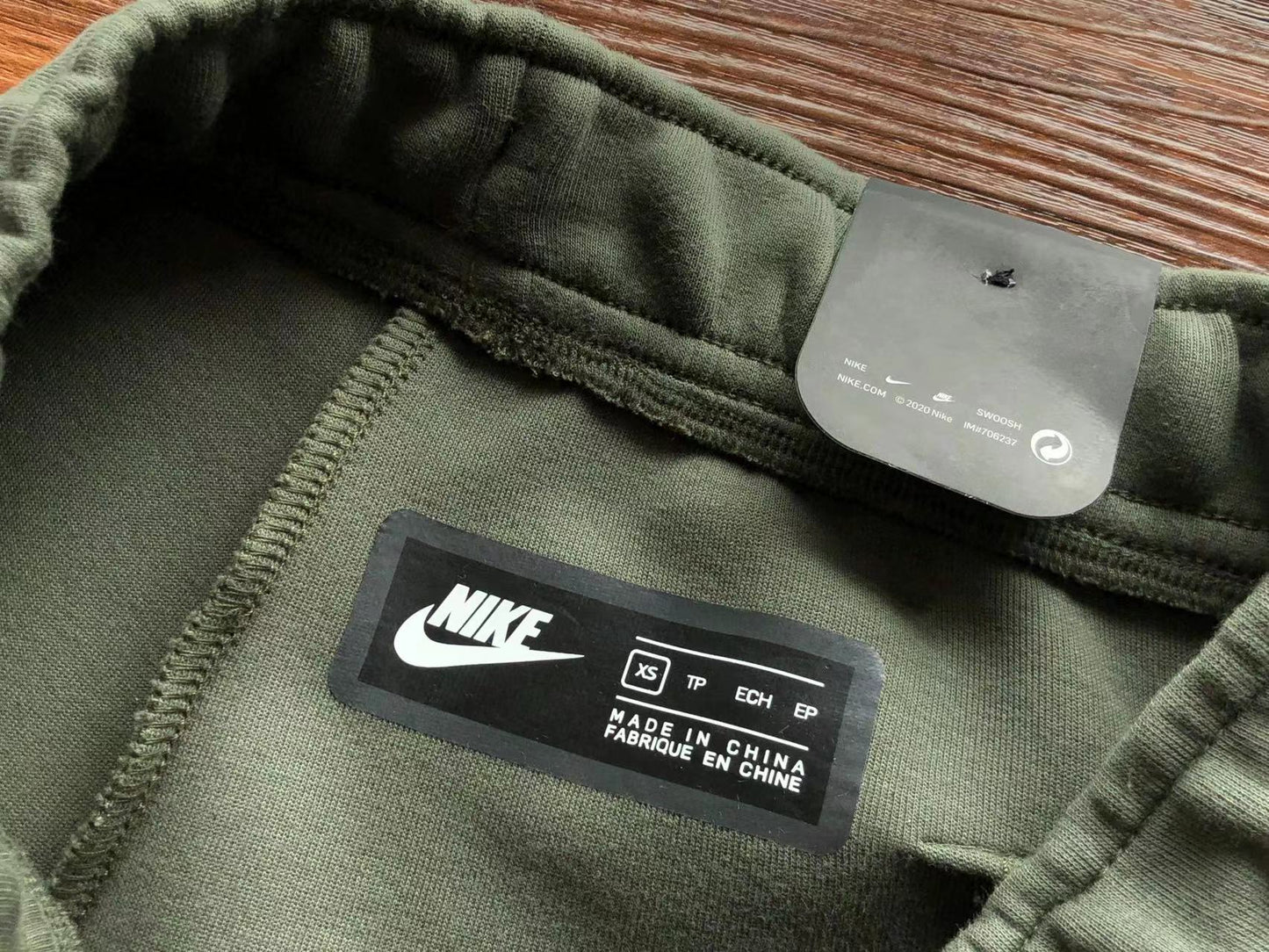Nike Tech Fleece “Green”