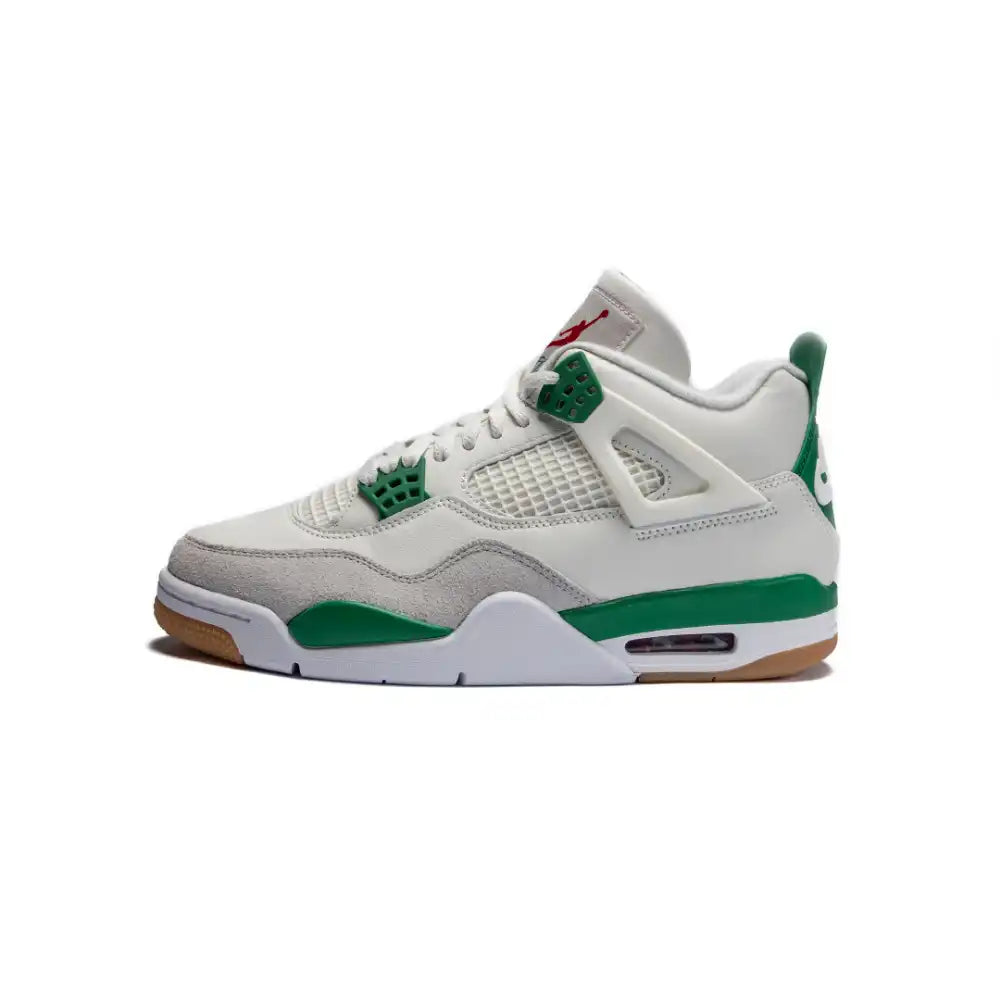 Nike SB x Air Jordan 4 “Pine Green”