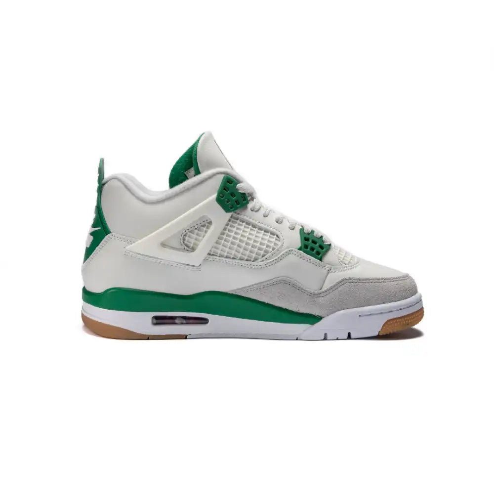 Nike SB x Air Jordan 4 “Pine Green”