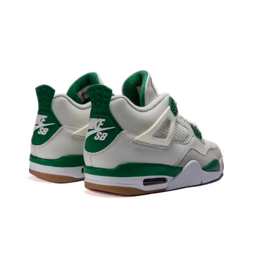 Nike SB x Air Jordan 4 “Pine Green”