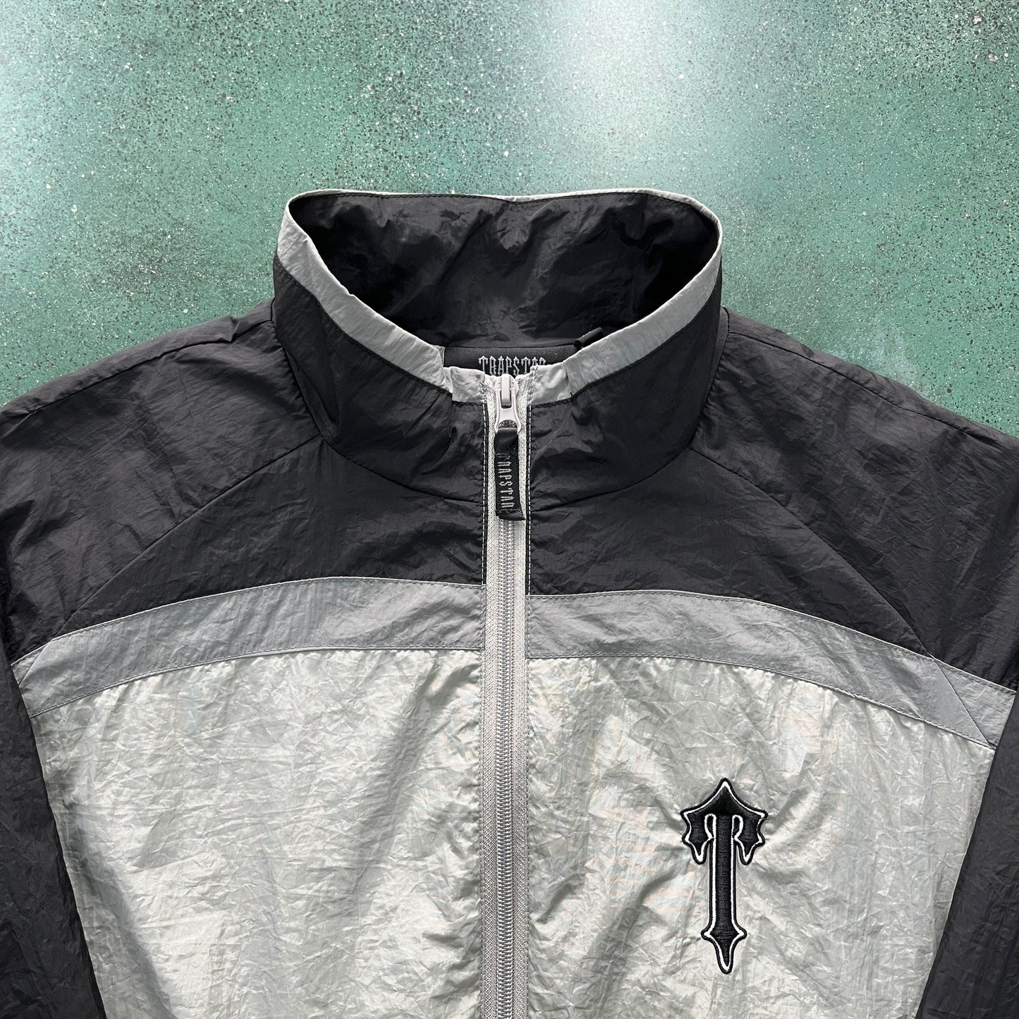 Conjunto Trapstar Shellsuit “Black White”