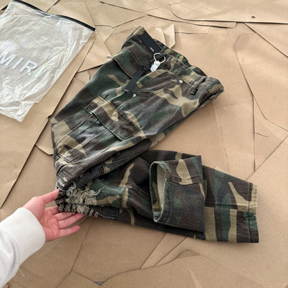 Calça Jeans Amiri “Camuflada”