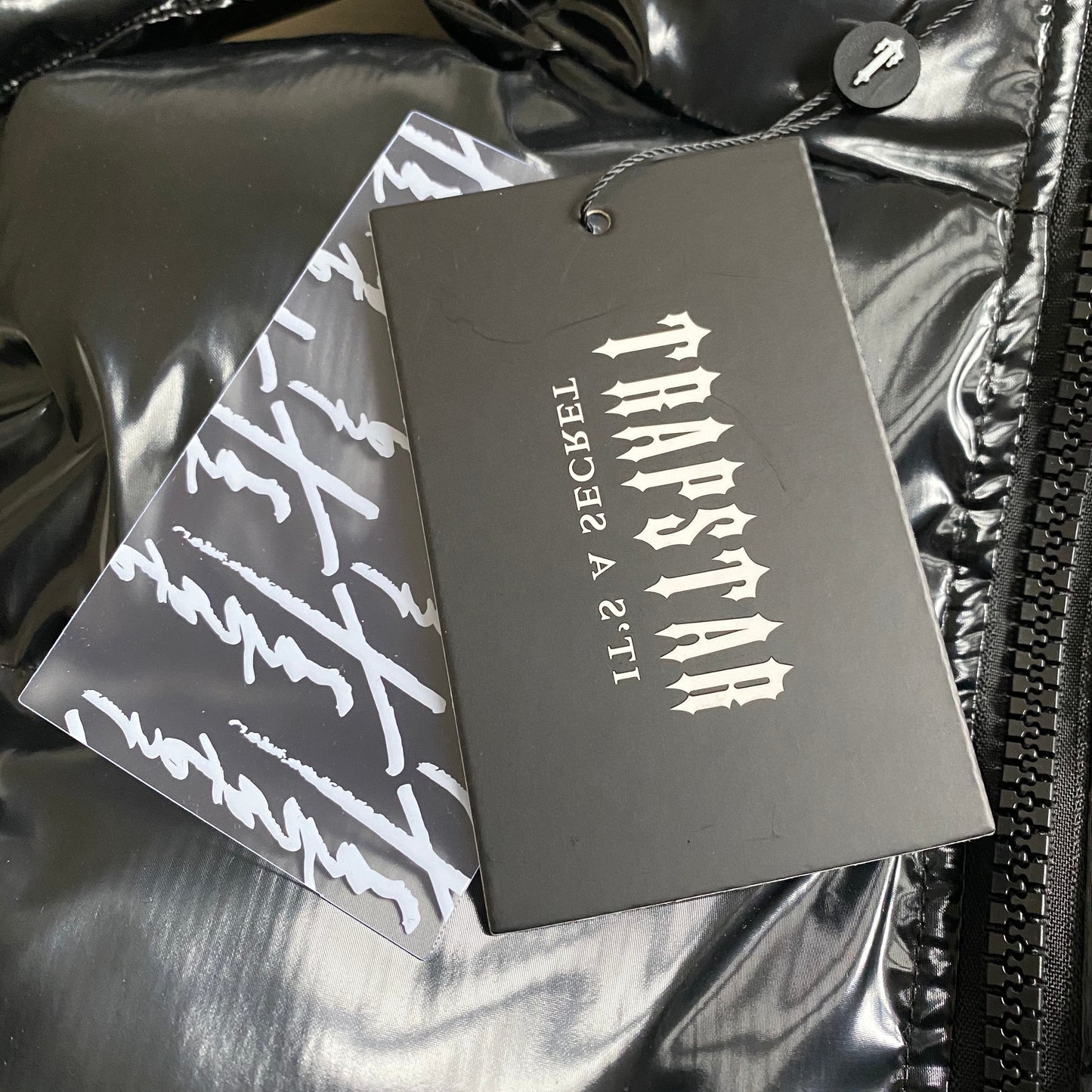 Trapstar Puffer Jacket “Shiny Black”