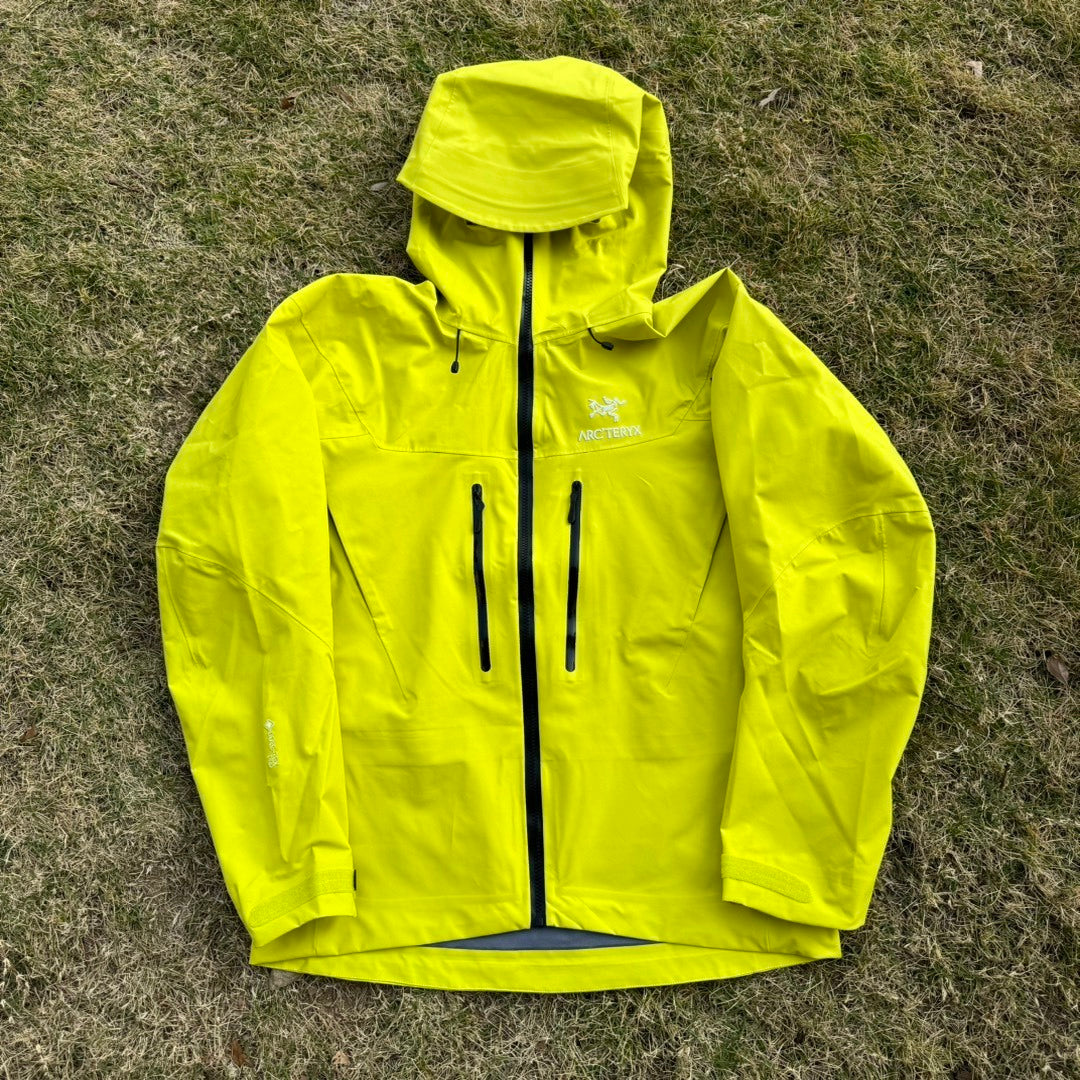 Jaqueta Arcteryx Impermeável “Yellow”