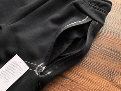 Nike Tech Fleece “Black”
