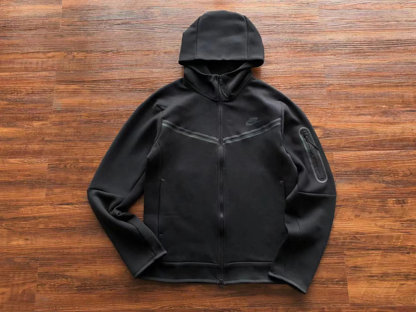 Nike Tech Fleece “Black”