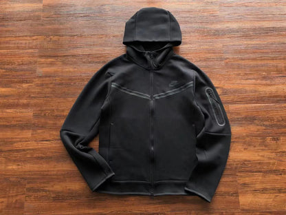 Nike Tech Fleece “Black”