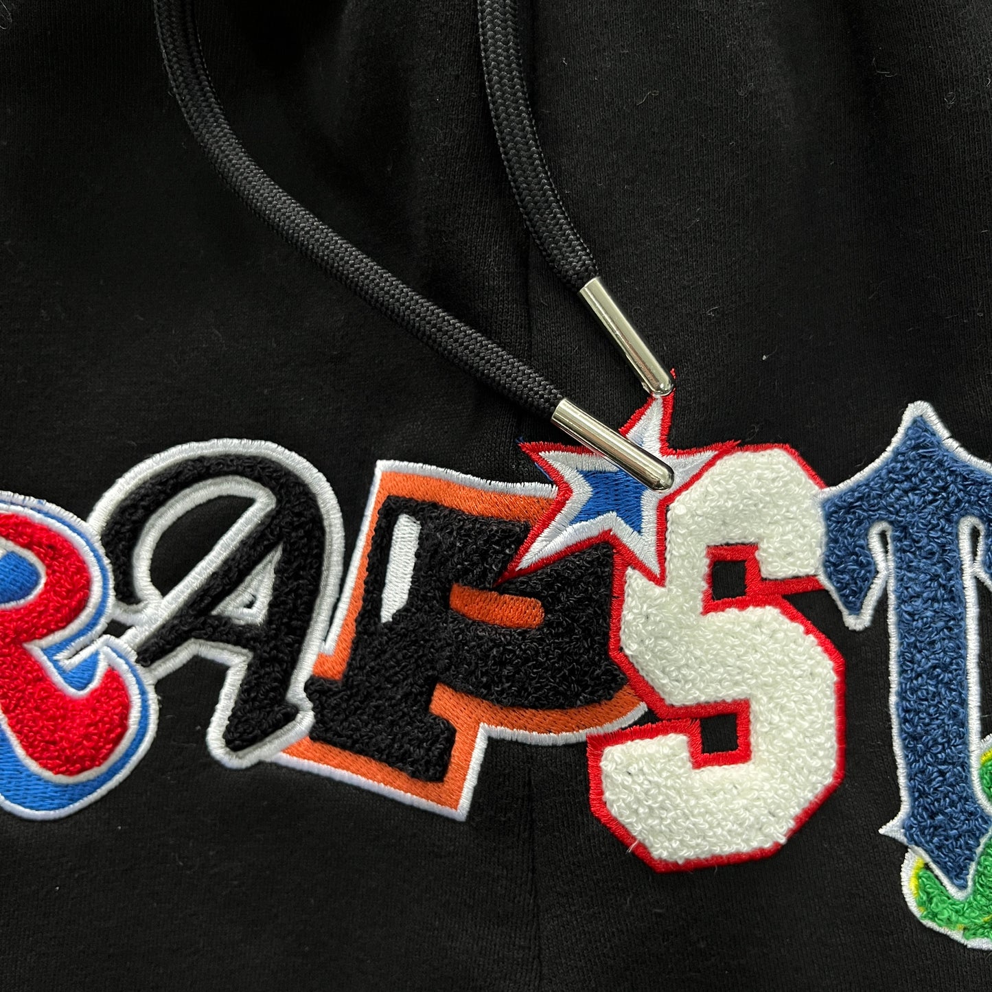 Conjunto Trapstar Zip Hoodie “Black”