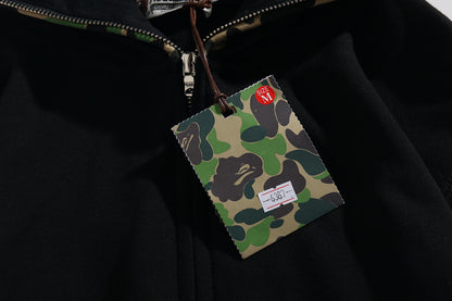 Moletom Bape Shark Wide “Black”