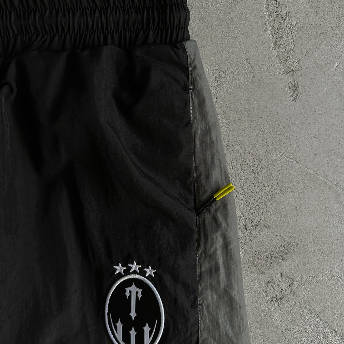 Conjunto Trapstar Football Shellsuit “Black”
