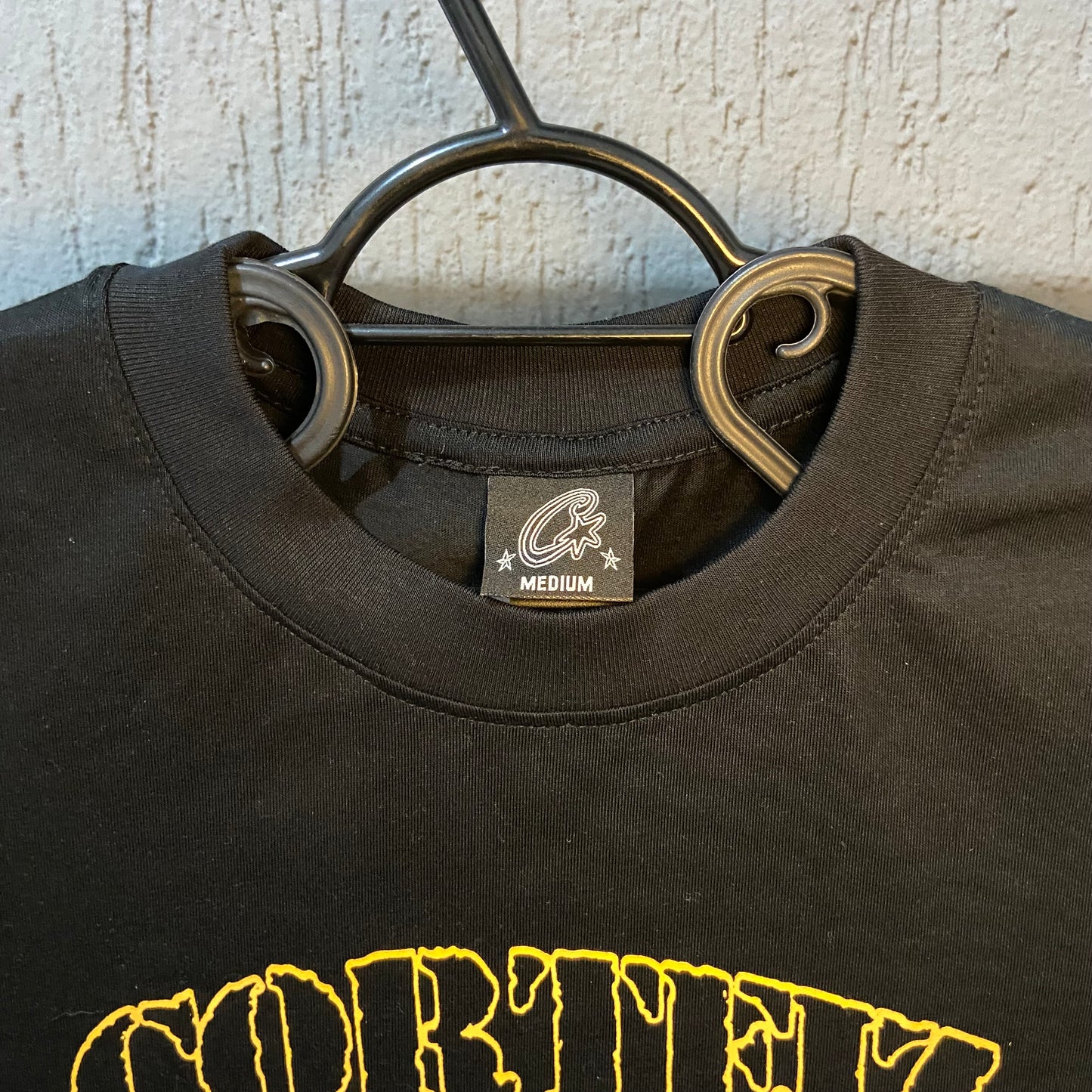 Camisa Fosforescente Corteiz Rules The World “Preto”