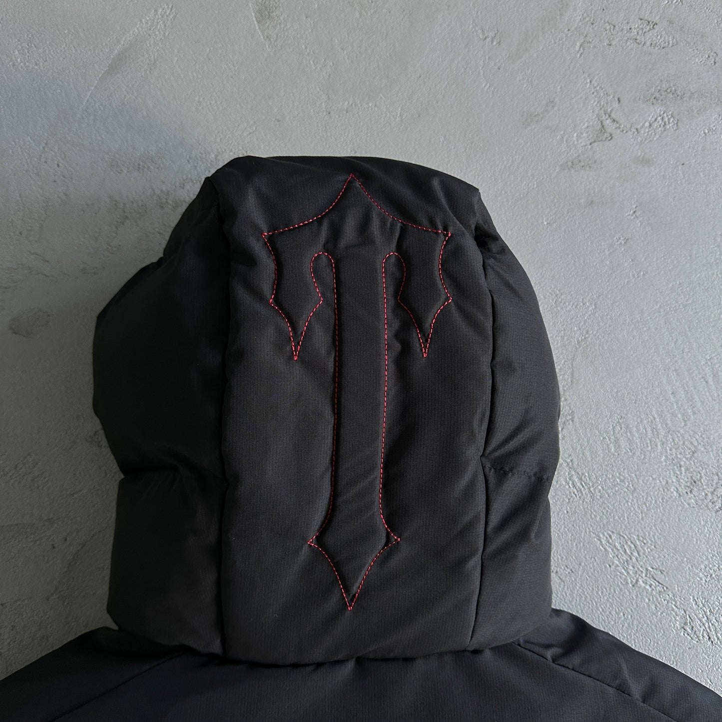 Trapstar Puffer Jacket “Black Red”