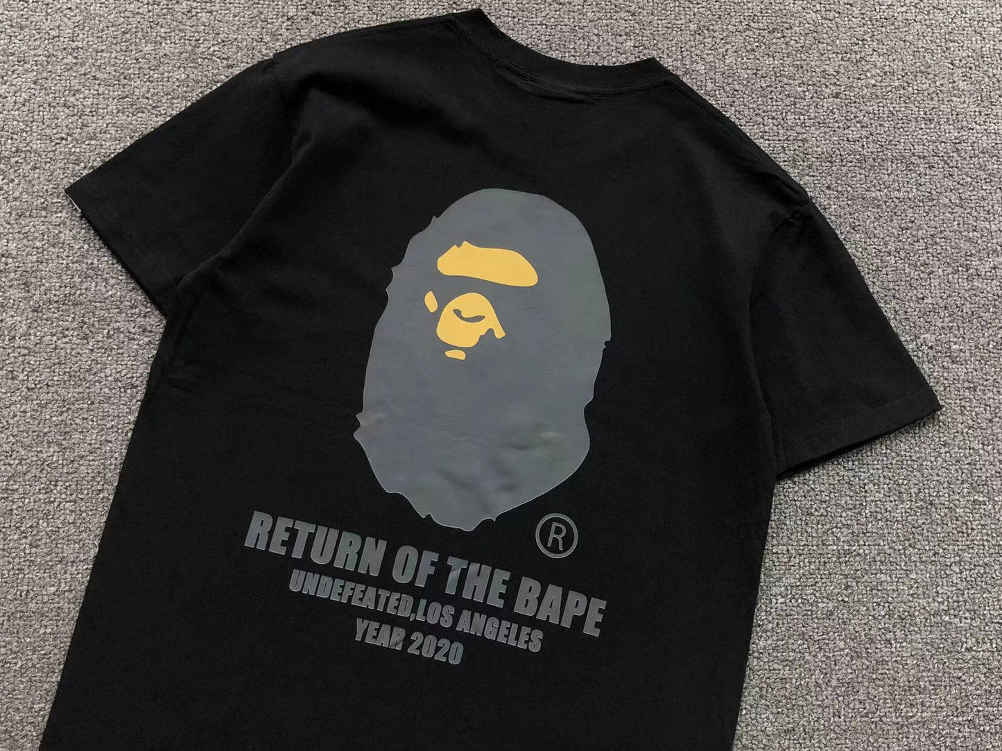 Camisa Bape x Undefeated Ape Head