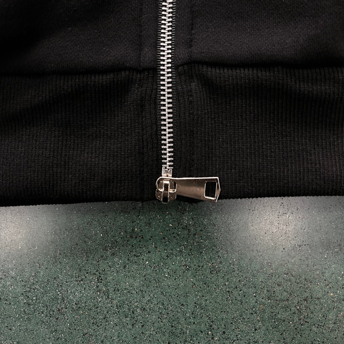 Conjunto Trapstar Zip Hoodie “Black”