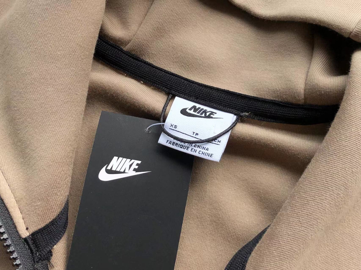 Nike Tech Fleece “Beige White”