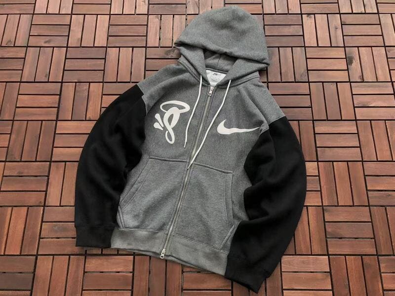 Conjunto Syna World x Nike Solo Swoosh Fleece Grey