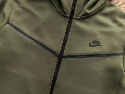 Nike Tech Fleece “Green”