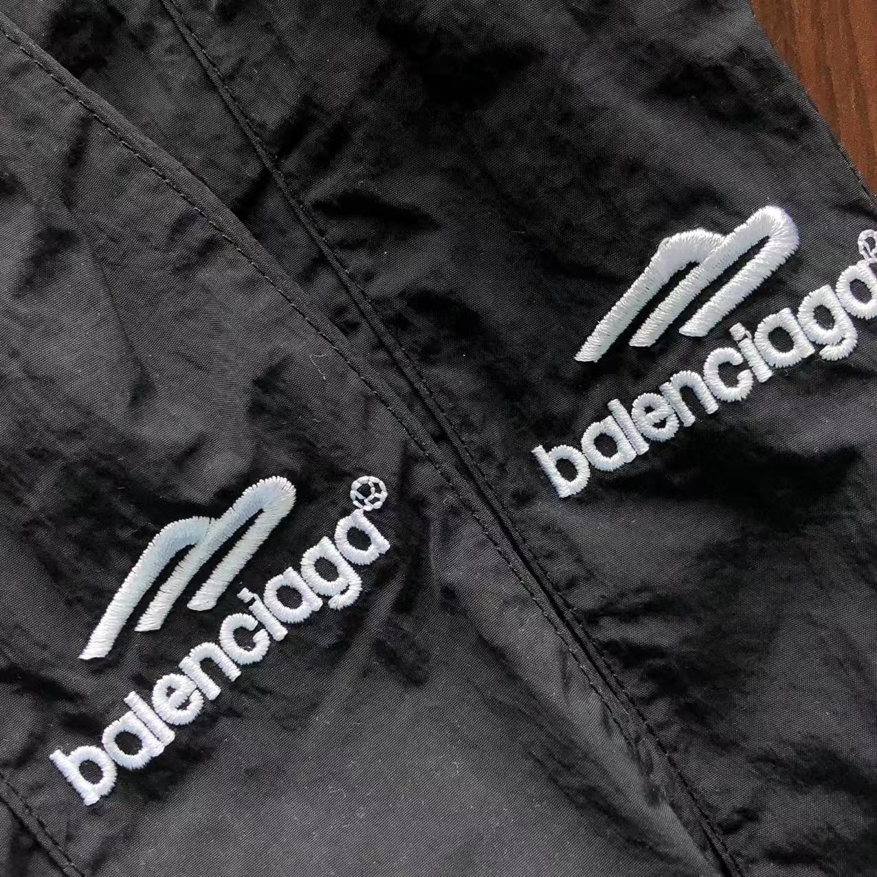 Jaqueta Balenciaga Soccer Paris Black