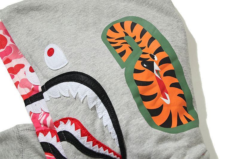 Moletom Bape Shark Wide “Grey”