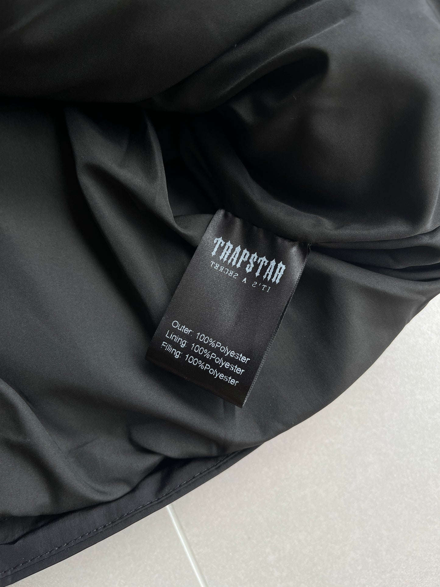 Trapstar Puffer Jacket Women “Black”