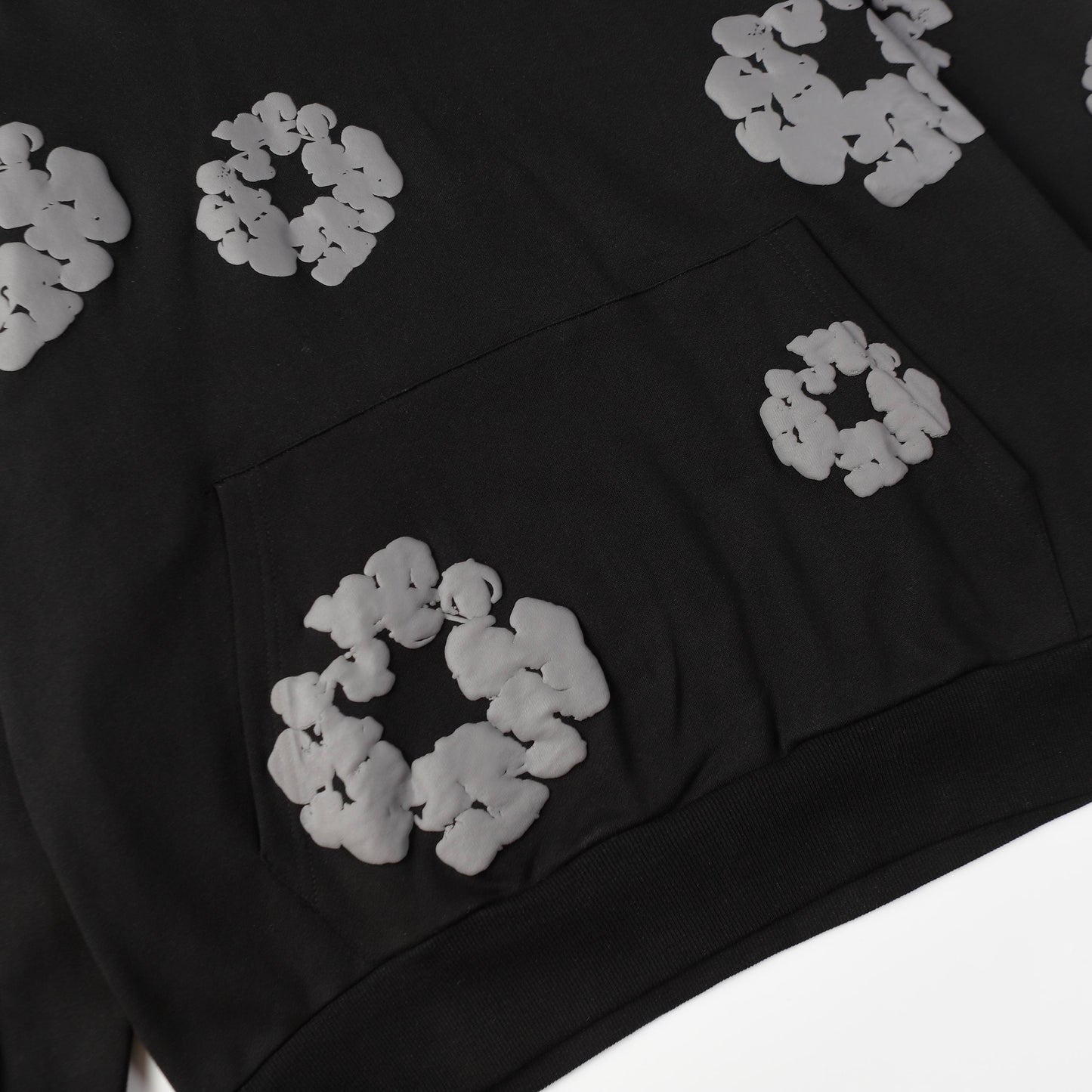 Moletom Denim Tears “All Black”