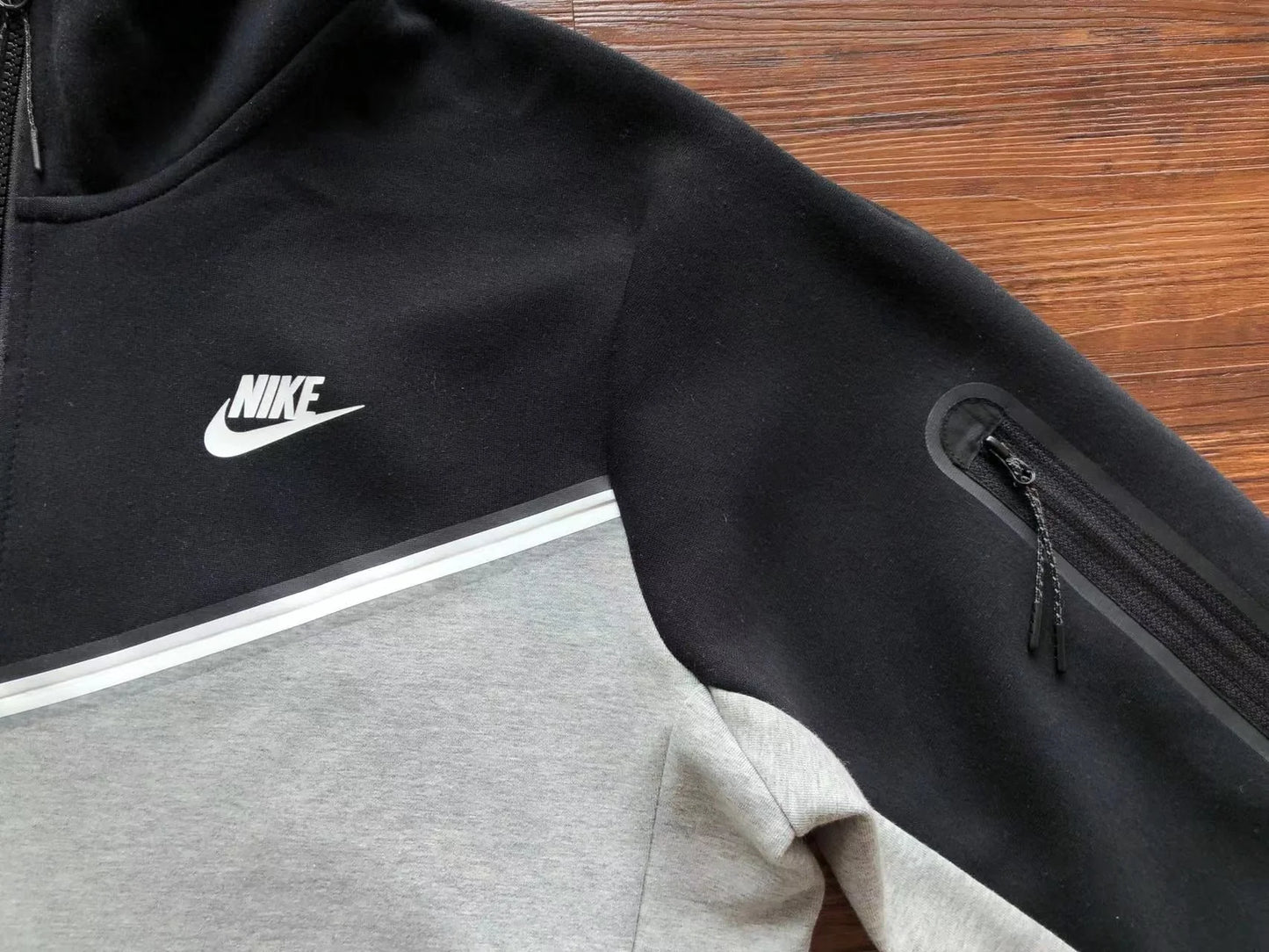 Nike Tech Fleece “Black Grey”