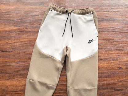 Nike Tech Fleece “Beige White”