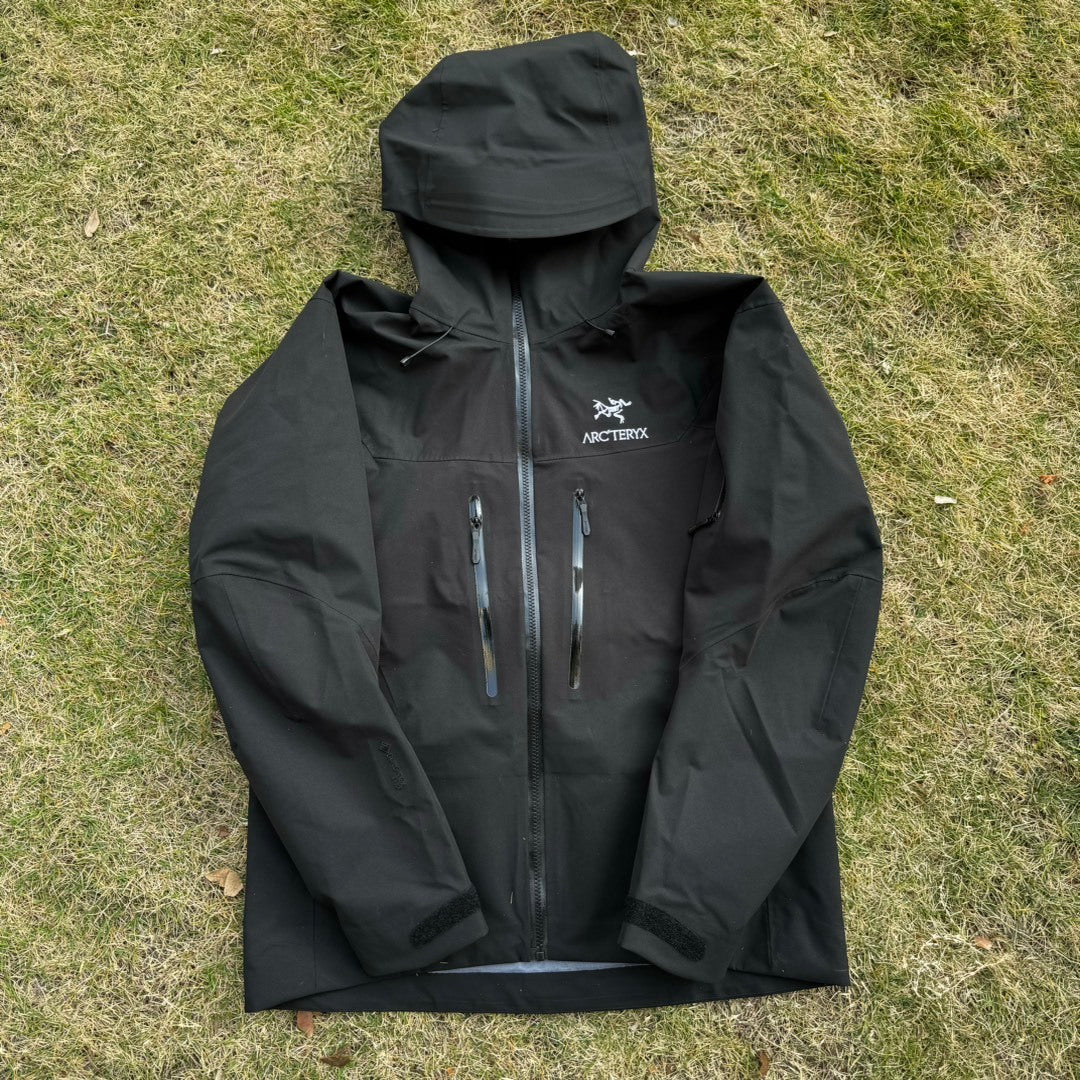 Jaqueta Arcteryx Impermeável “Black”
