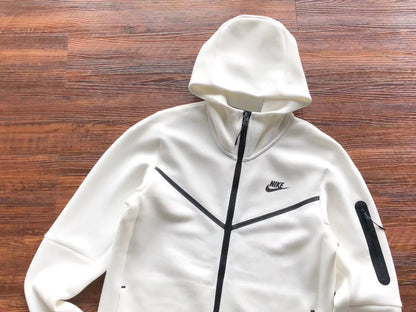Nike Tech Fleece “White”
