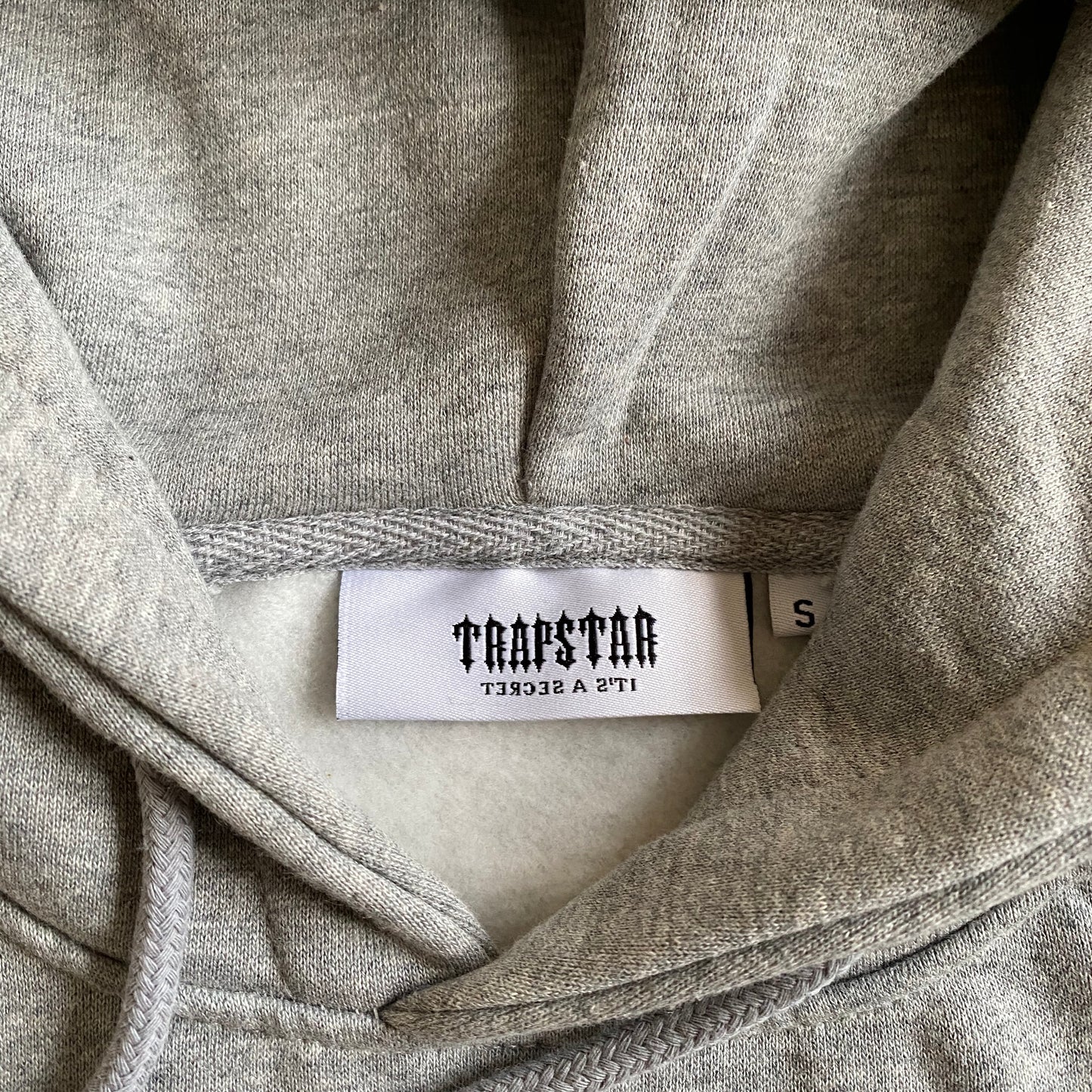 Conjunto Trapstar Hoodie “Grey”