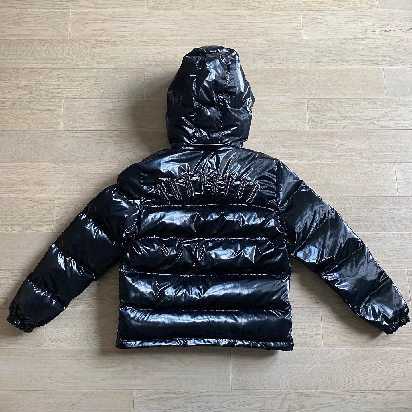 Trapstar Puffer Jacket “Shiny Black”