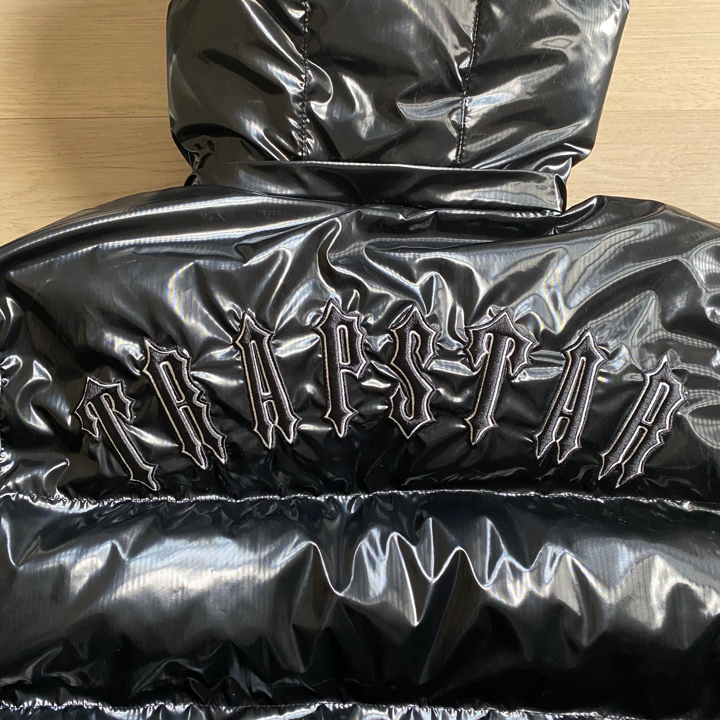 Trapstar Puffer Jacket “Shiny Black”