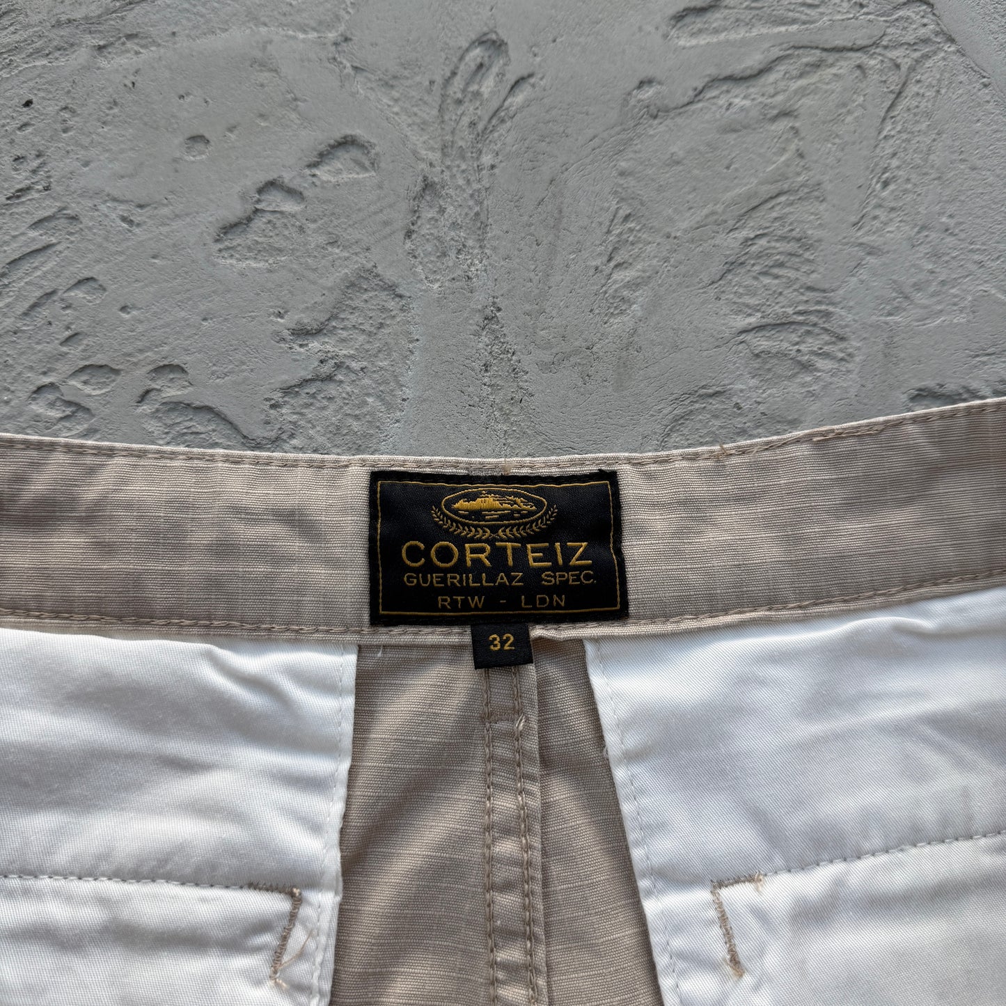 Calça Corteiz Guerillaz Cargo