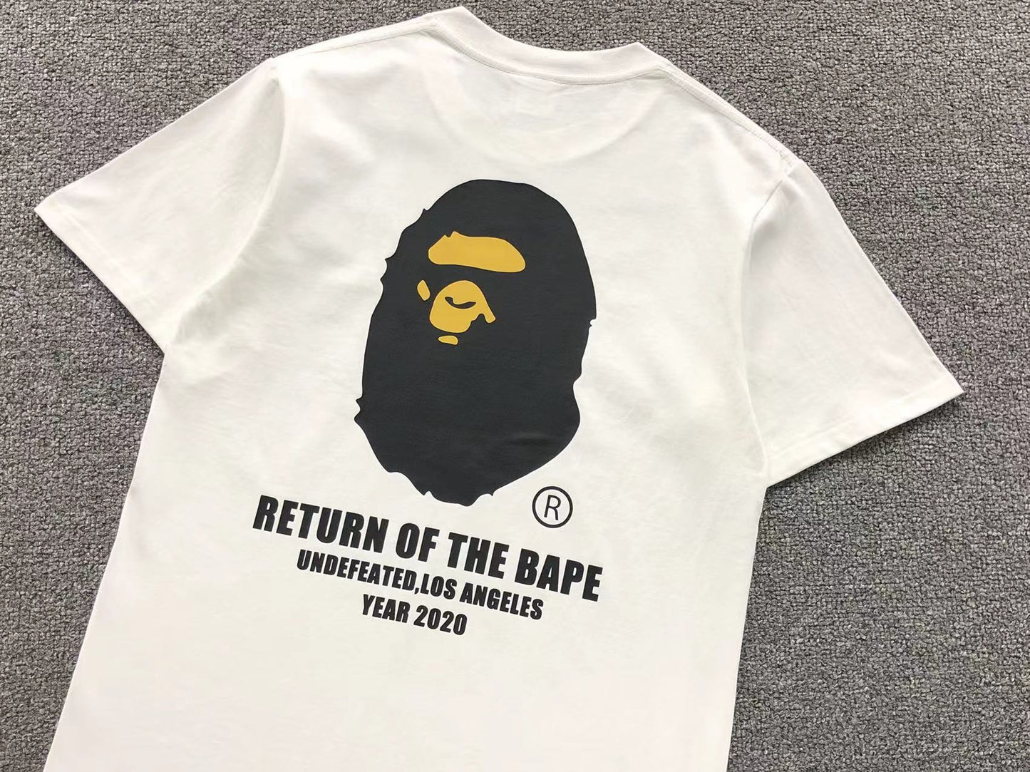 Camisa Bape x Undefeated Ape Head