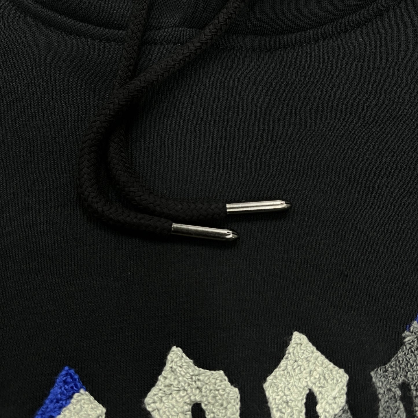 Conjunto Trapstar Hoodie Lightning Edition “Black”
