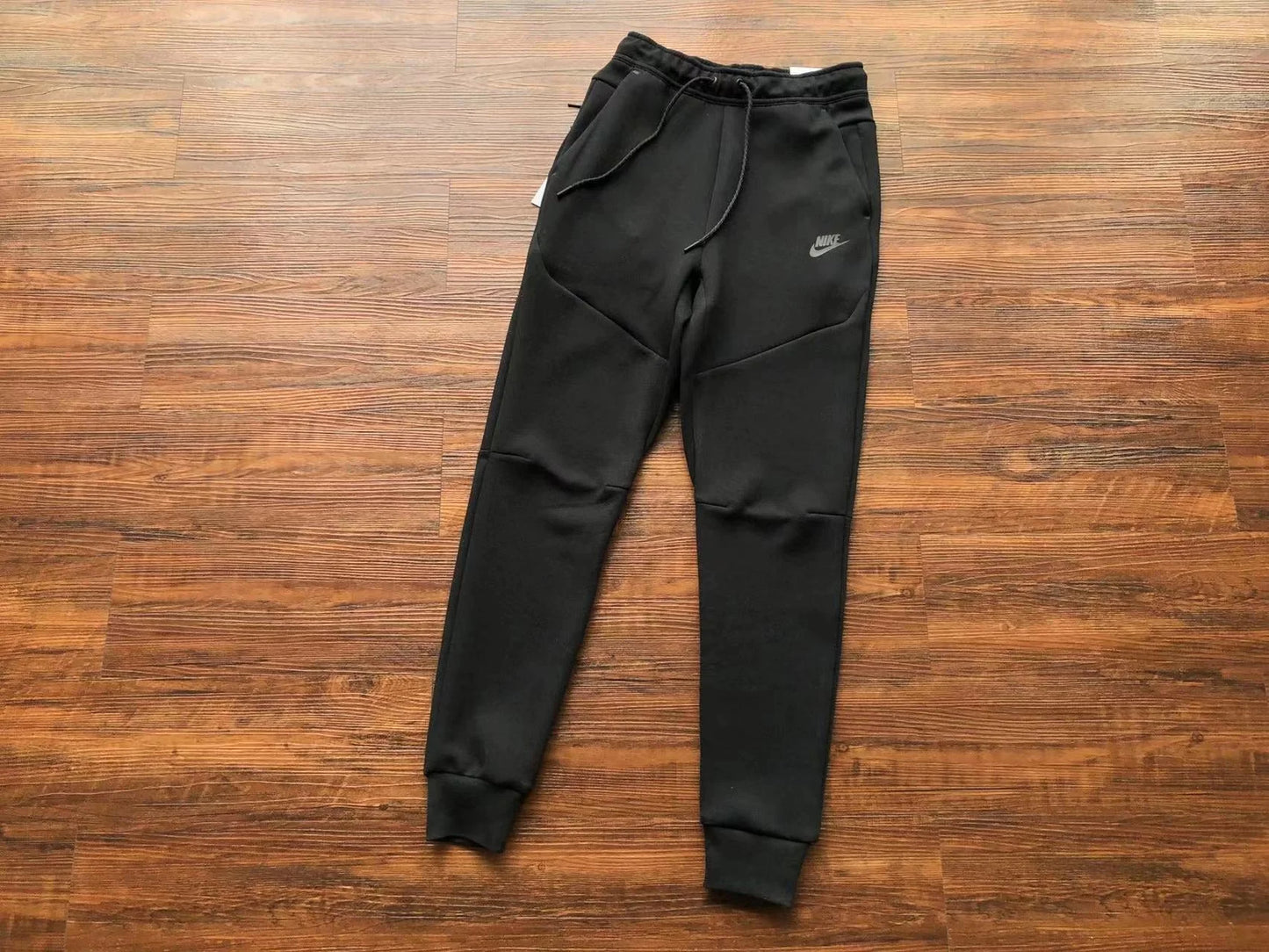 Nike Tech Fleece “Black”