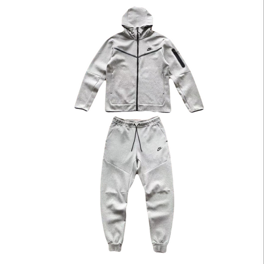 Nike Tech Fleece “Grey”