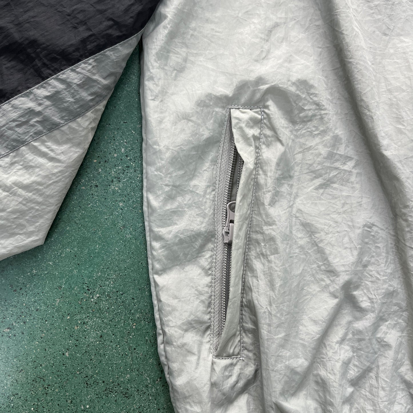Conjunto Trapstar Shellsuit “Black White”