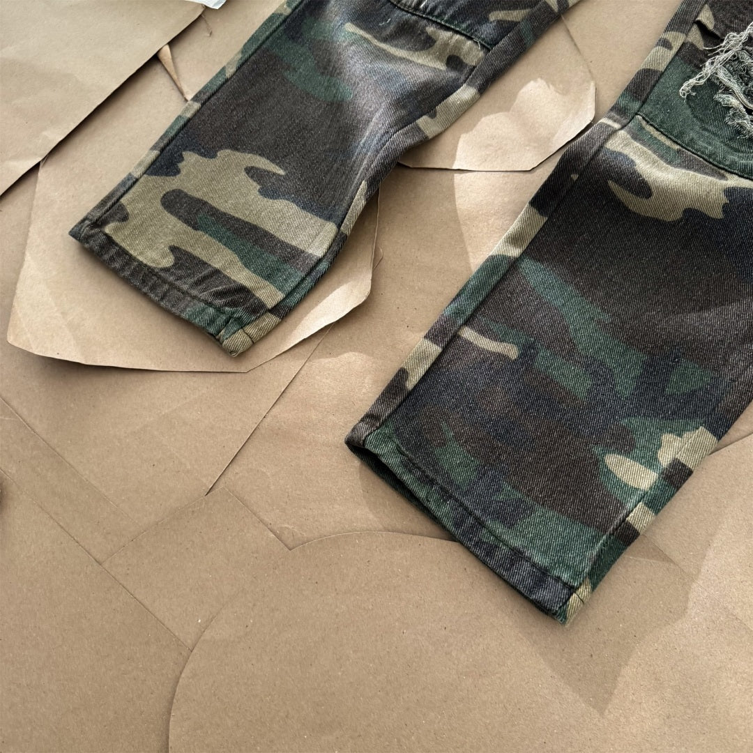 Calça Jeans Amiri “Camuflada”