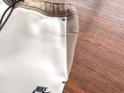 Nike Tech Fleece “Beige White”