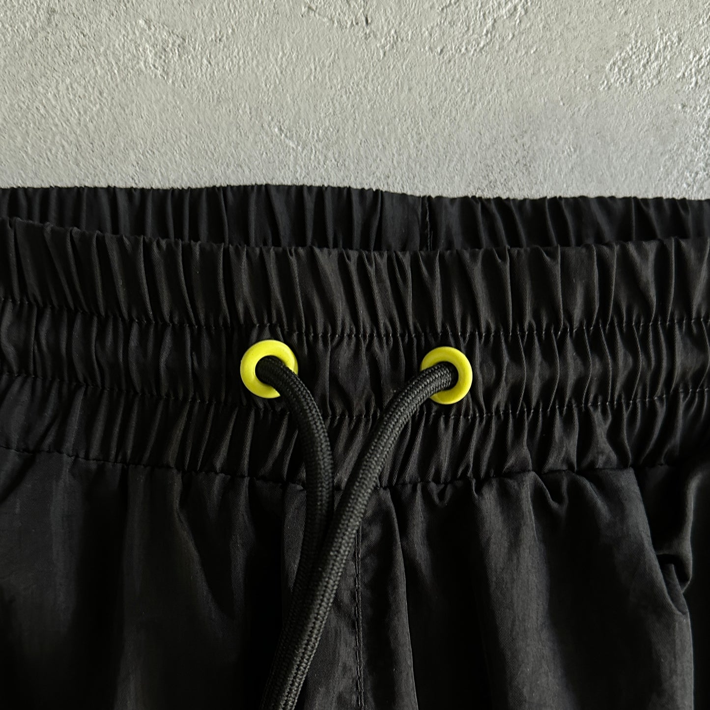 Conjunto Trapstar Football Shellsuit “Black”